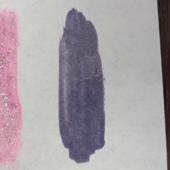 Nail polish in the shade GRAVITY - Picture 4 of 4